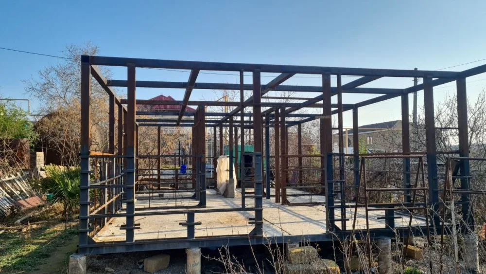 Каркас беседки на участке